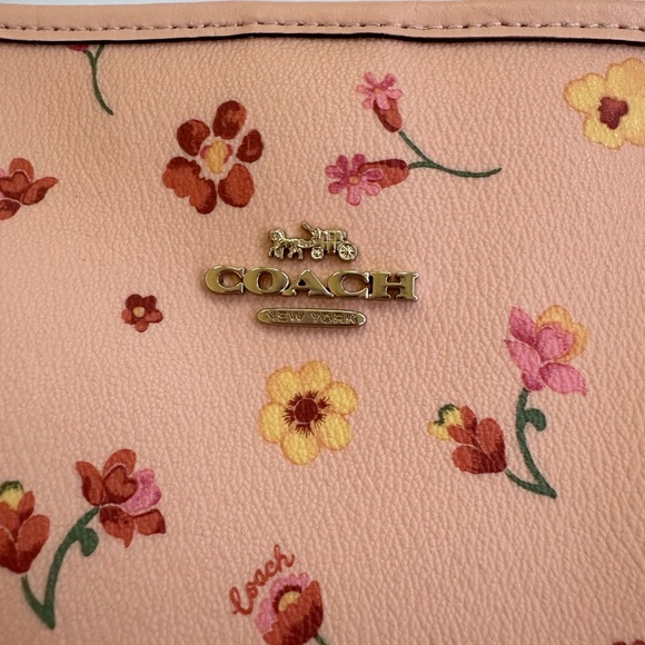 NWT Coach city tote - Picture 4 of 7